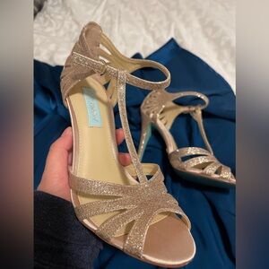 Betsey Johnson heels ✨